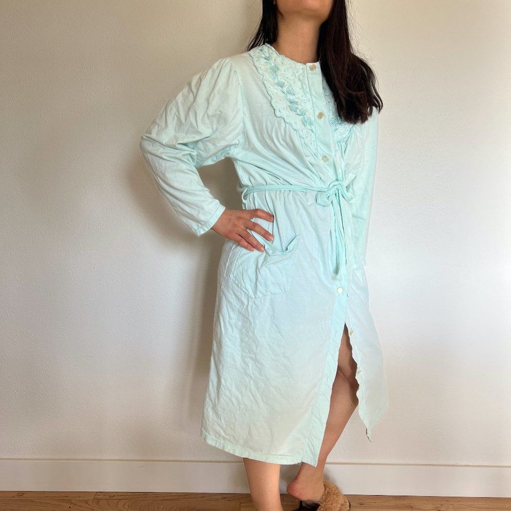 Vintage 1970s soft knit green long sleeve robe embroidered yoke detail medium - Picture 8 of 10